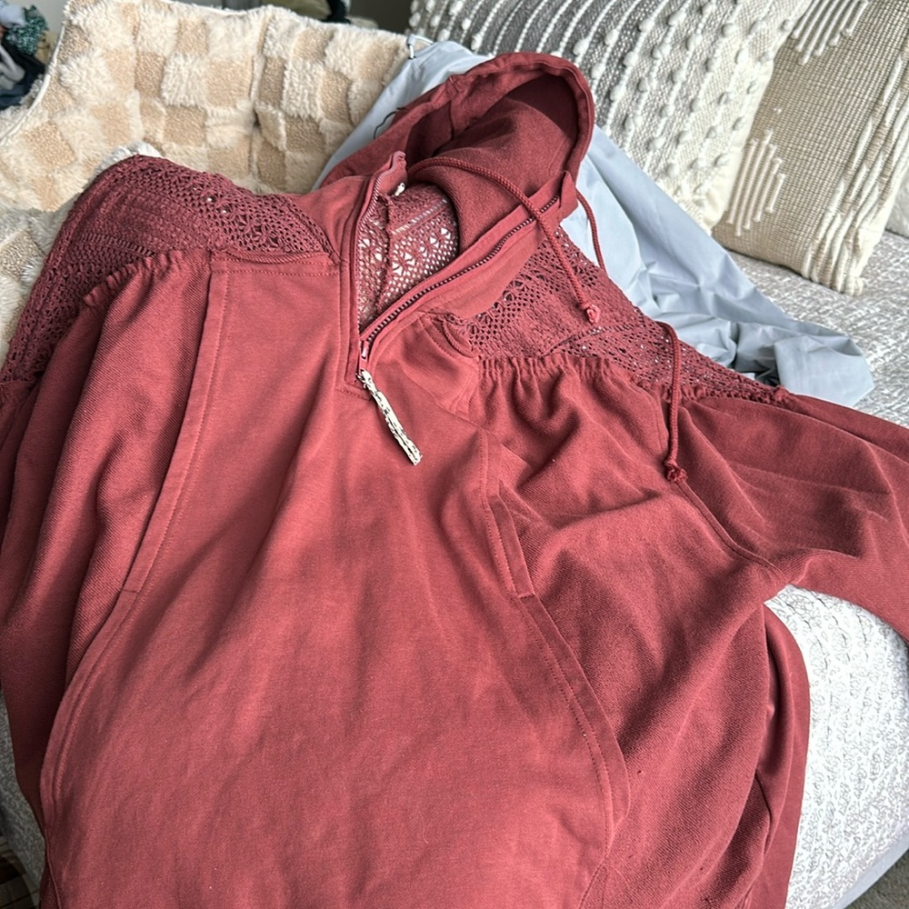 Women’s sweatshirt from buckle. Oversized, open design on shoulders